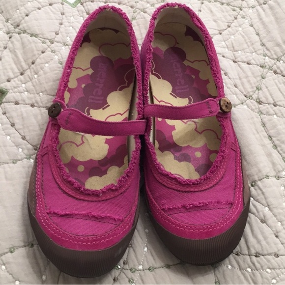 Merrell Shoes - Merrell Pink and Brown Flats Size 8